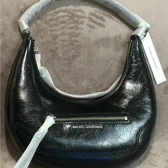 Marc Jacobs Shiny Black Leather Hobo Bag
